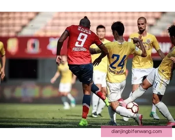 哈德洛克与苏格兰FC激战成和 双方0比0战平显现顽强防守