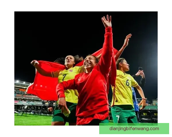 喜百年女足顽强追平格拉斯哥流浪女足双方激战上演精彩对攻战